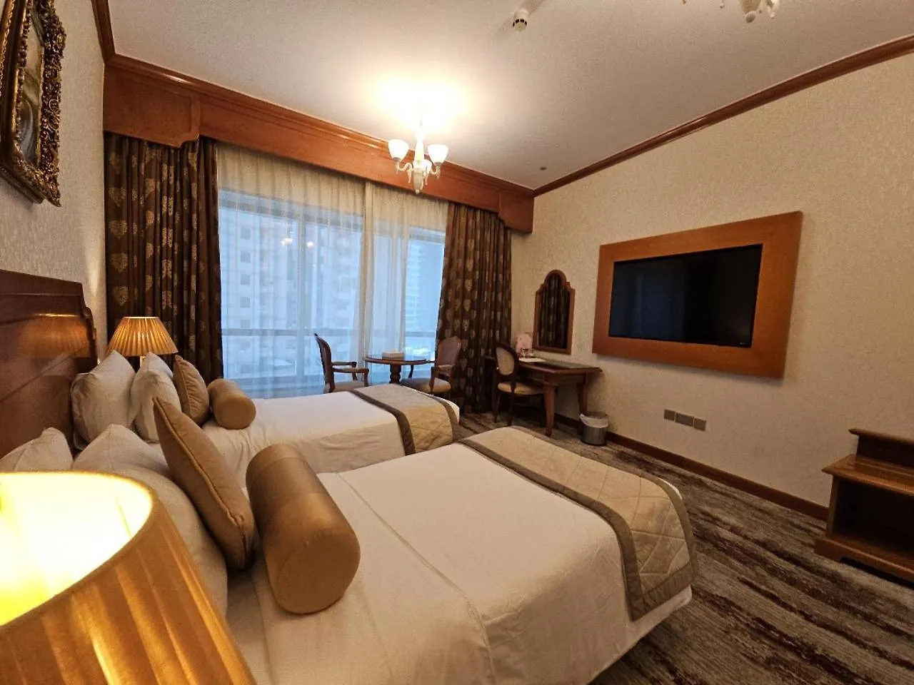 Royal Concorde Hotel & Suite دبي