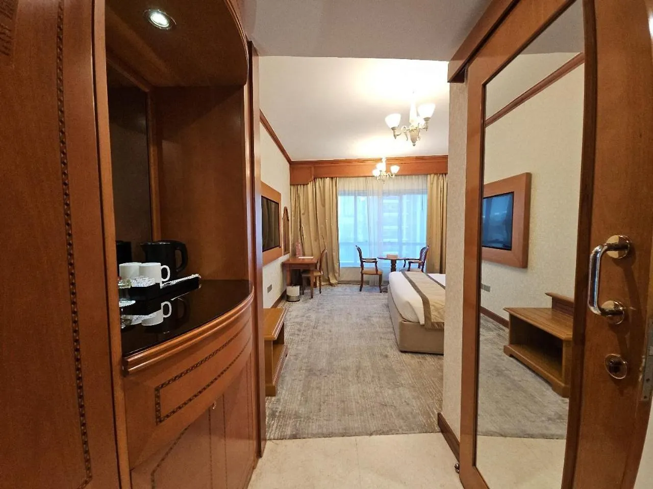 Royal Concorde Hotel & Suite دبي الإمارات العربية المتحدة